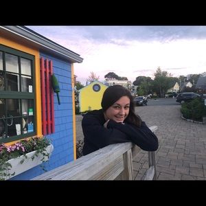 Meet your Posher, Mary kate